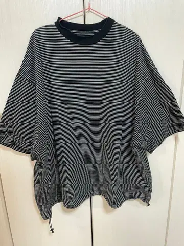 is-ness 보더 T셔츠