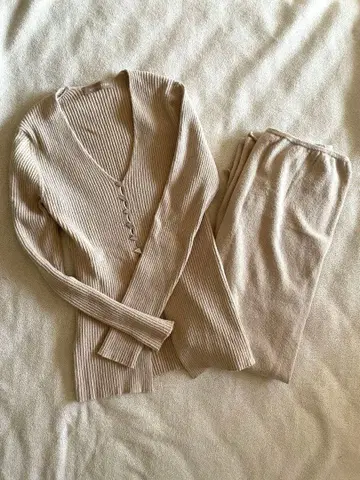 ALEXIA STAM*V넥 가디건*롱 스커트*셋업*M