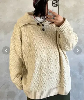 새상품 kutir 틸 오버폴로니트 스웨터 아이보리