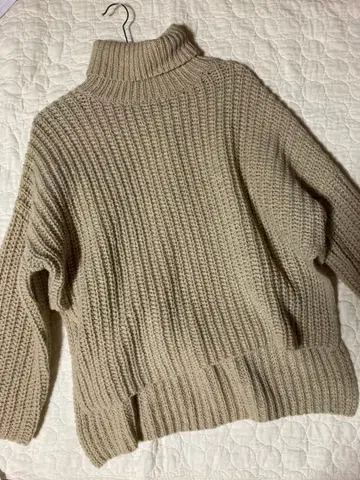 새상품 청키 니트 스웨터 터틀 베이지 여성용 파르크 원