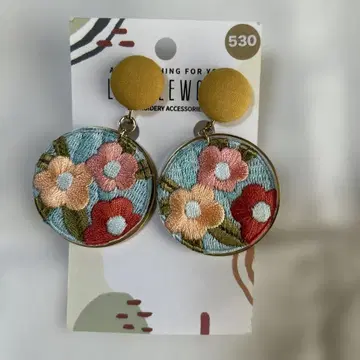 자수 꽃무늬 후프 귀걸이