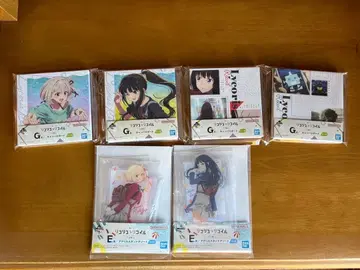 리코리스 리코일 아크릴 스탠드 캔버스 보드