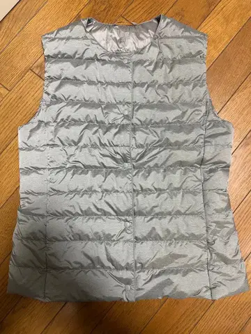 UNIQLO 퍼프 테크 컴팩트 베스트