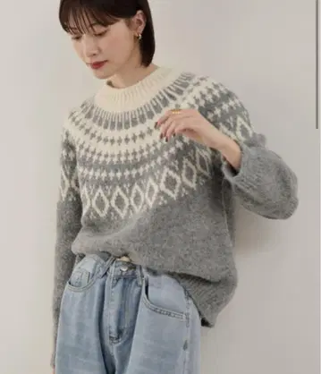 아가일 무늬 긴팔 스웨터 그레이