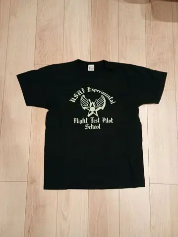 버즈릭슨 티셔츠 L 사이즈