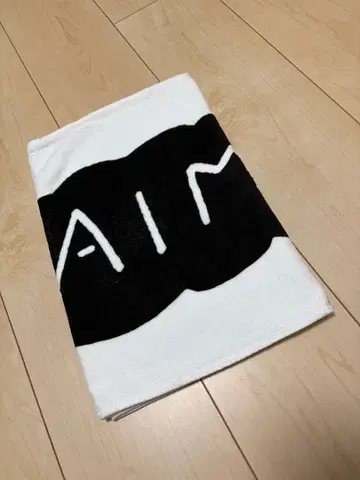 AIM 로고 화이트 타월 아이묭