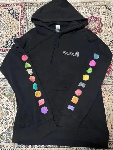 구하기 어려움 BLACK BRAIN MDMA 모티브 후드티