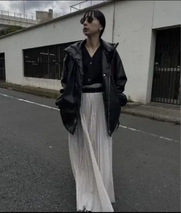 PASTING LIKE SYNTHETIC LEATHER JACKET