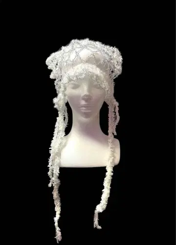 Silver x White Sparkling Knit Hat