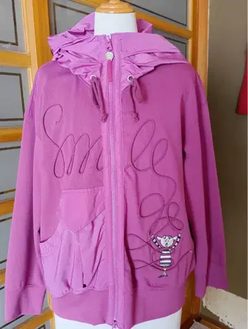 알베로베로 핑크 후드 부착 후드티