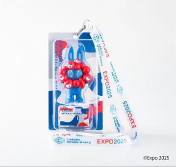 [ 오사카 만박 ] LABUBU 미야쿠미야쿠 스트랩 부착 피규어 라부부