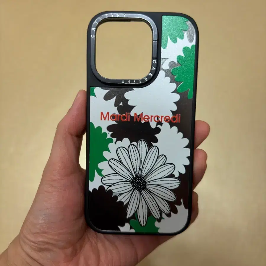 完売品 Mardi Mercredi CASETiFY iPhone16pro Selling iPhone 16 Pro Casetify Mardi Case! on Bunjang Global Site.