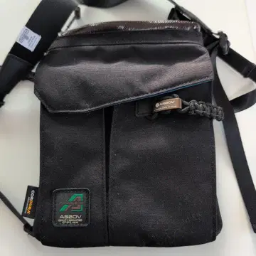 AS2OV 블랙 숄더백