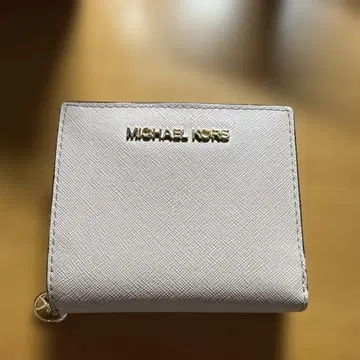 마이클코어스 이단 접이식 지갑