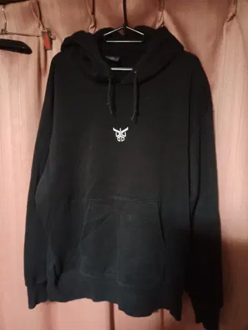 반다이xGU 가면라이더 공식 50주년 기념 XL 블랙 후드티