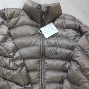 베이지 퀼팅 다운 자켓