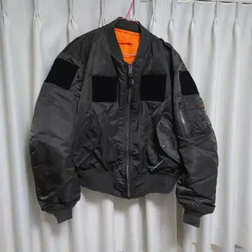 Alpha 빈티지 올리브 그린 MA-1 플라이트 자켓