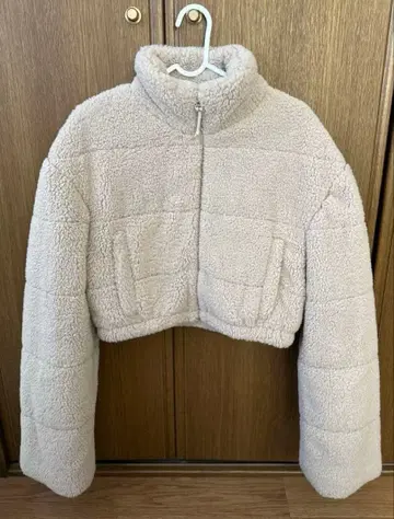 베이지 보아 자켓 크롭