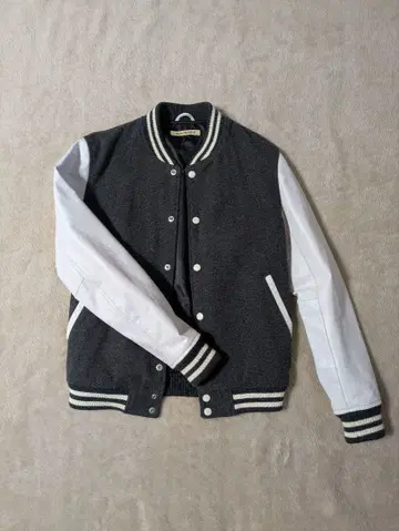 JOURNALSTANDARD 소가죽(소매) 바시티 자켓 L