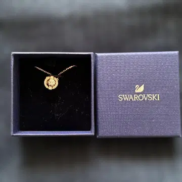 Swarovski 크리스탈 목걸이