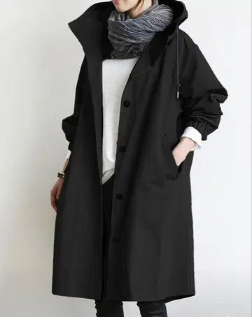 블랙 후드 부착 롱 코트