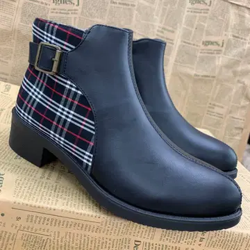 새상품 여성용 M 사이즈 경량 발수 격자 무늬 숏부츠 9862 블랙