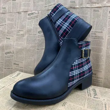 새상품 여성용 M 사이즈 발수 격자 무늬 경량 숏부츠 블랙 9862