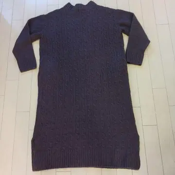 다크 퍼플 케이블 짜임 니트 원피스