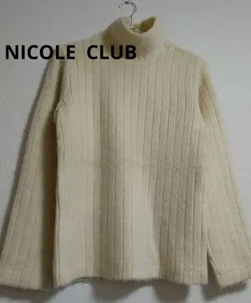 아이보리 터틀넥 스웨터 니콜 클럽 하이넥