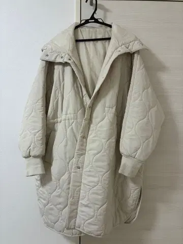 [설명문 확인 필요] reca 퀼팅 드로스트 후드 코트