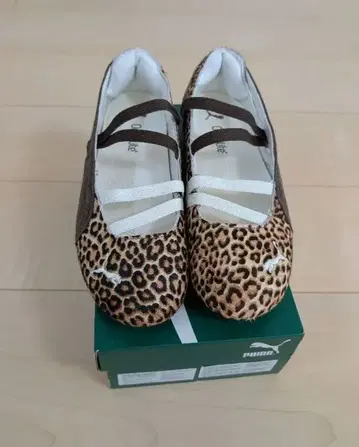 PUMA 레오파드 무늬 플랫슈즈