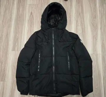 ZARA 블랙 후드 부착 다운 자켓