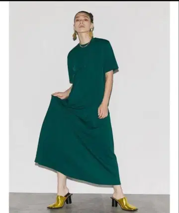 UN3D. 턱 텐트 원피스 그린