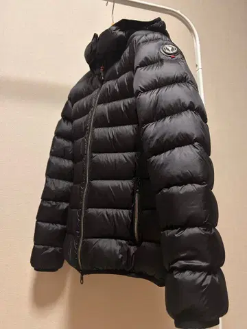 컨디션 최상 CAPE HORN 블랙 스텔라 다운 자켓