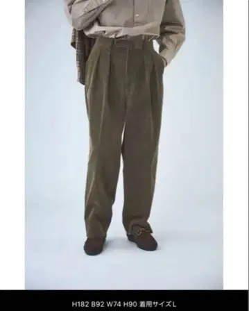 10W 니드엄 코듀로이 투 플리츠 드레스 트라우저 남성용