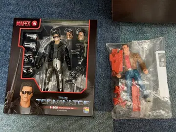 mafex 터미네이터 T-800 슈왈제네거 마펙스