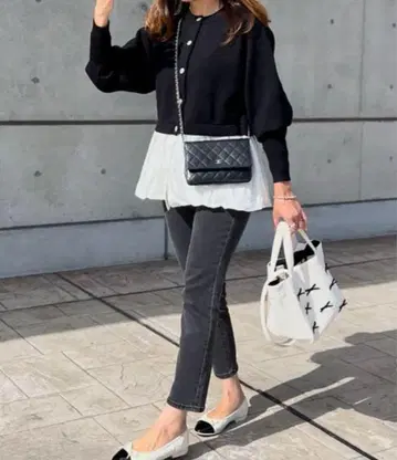 [컨디션 최상] 에마 테일러 비쥬 버튼 벌룬 헴 니트 가디건 블랙