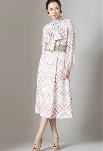 핑키앤다이안 기하학 패턴 셋업 핑크