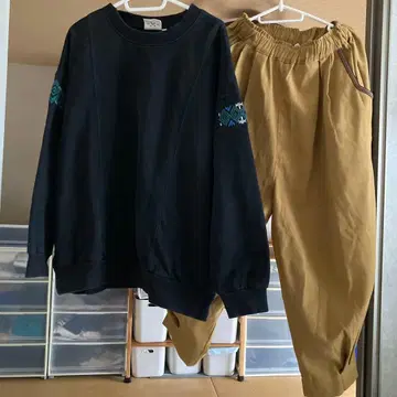 티티카카 3종 세트 (트레이닝복, 니트, 팬츠)