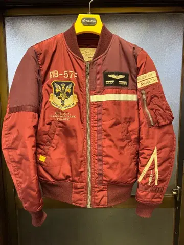 AVIREX MA-1 플라이트 자켓 M 버건디