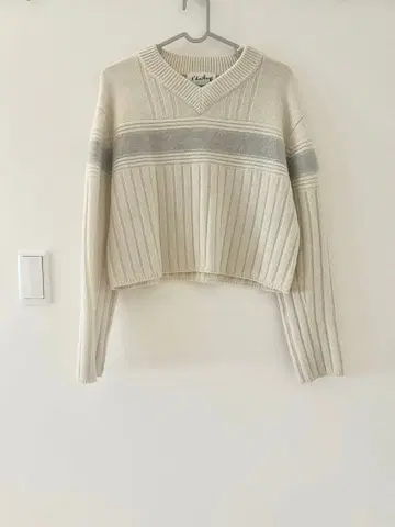 l'heritage martinique 퓨어 라무즈 울 V넥 풀오버