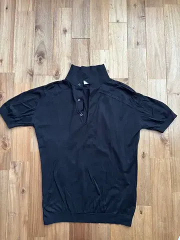 JOHN SMEDLEY 블랙 피케 셔츠 M