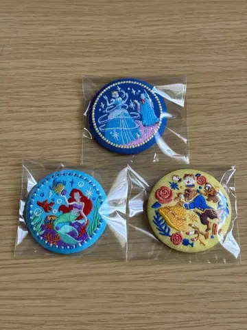 디즈니 자수 캔뱃지 3개 세트 아리엘 신데렐라 벨
