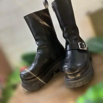 블랙 가죽 통굽 롱 부츠