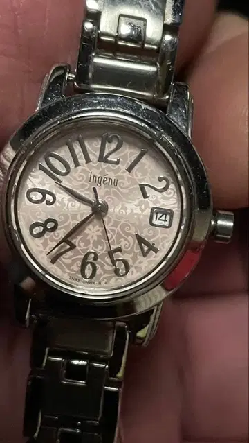 ingenu 실버 시계 장식적인 다이얼