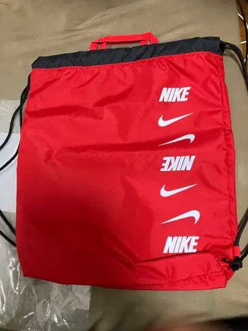 나이키 냅색 드로우 스트링 백 레드 블랙 수영장 백