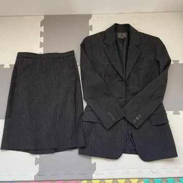 Calvin Klein 다크 그레이 수트 세트 사이즈 2