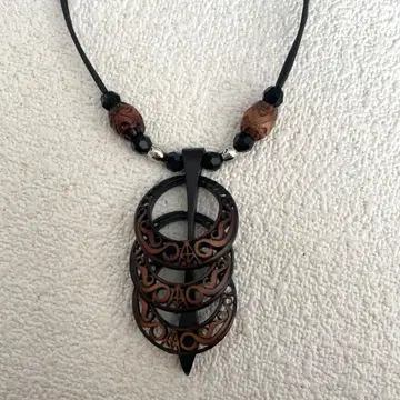 아이누 문양 나무 조각 펜던트 861 그린 3연