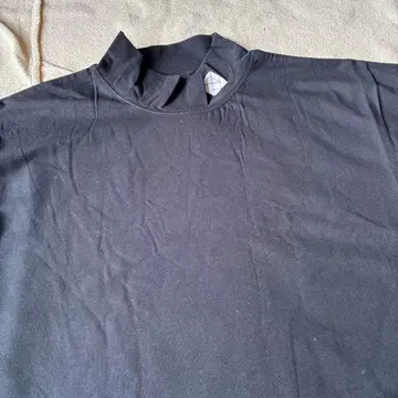 TANGRAM MOCKNECK T-Shirt