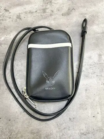 포켓몬 블래키 스마트폰 파우치 숄더백 블랙 포켓몬 센터